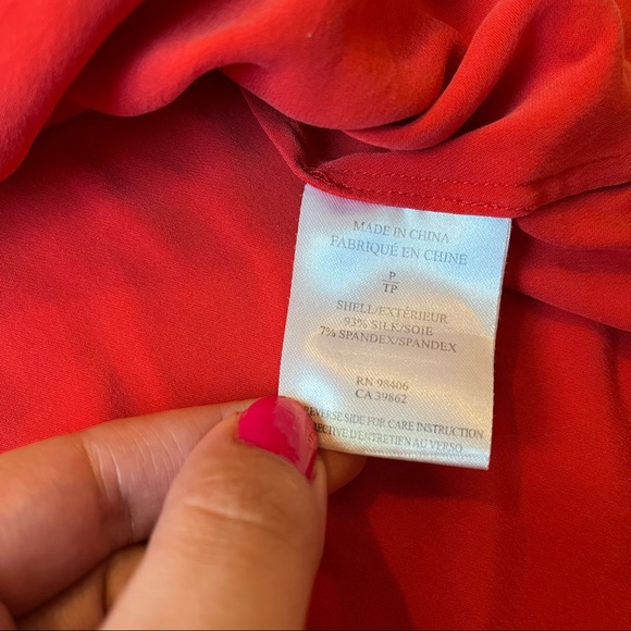 Theory the Wildey Silk blouse size petite/TP extra small - Picture 6 of 7